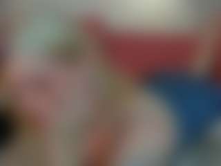 Live cam show with Michele - Blonde Hair Curvy on CamwithHer
