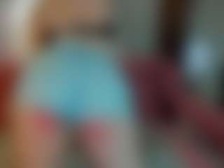 Live cam show with Michele - Lush Blonde Hair on Cam Slut