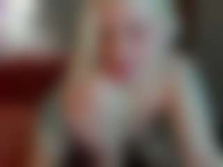 Live cam show with Michele - Blonde Hair Blowjob on Camiplay Live