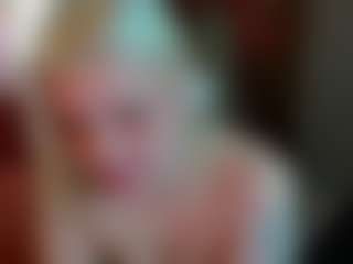 Live cam show with Michele - Lush on SxyPornLive