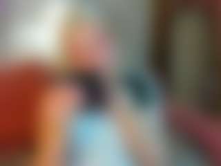 Live cam show with Michele - Blonde Hair on Camiplay Live