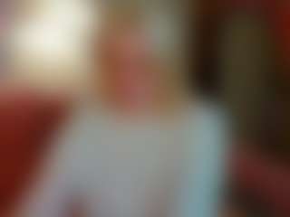 Live cam show with Michele - Blonde Hair on Camsoda