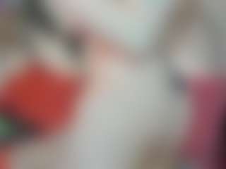 Live cam show with Michele - Blonde Hair Curvy on studioflirtlive.com