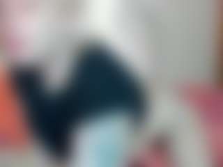 Show de cam en vivo con Michele - Ass Bouncing en Camsoda