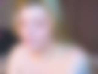 Live cam show with Michele - Big Ass on fapnchat