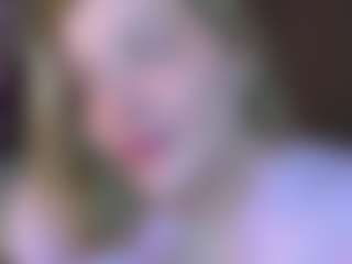 Live cam show with Michele - Teen (18+) on Fling VIP Chat