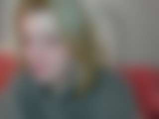 Live cam show with Michele - Green Eyes on milfzrlive.com
