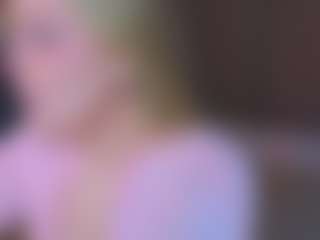 Live cam show with Michele - Green Eyes on SxyPornLive
