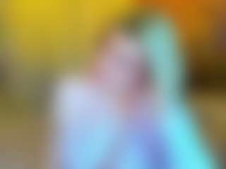 Live cam show with Michele - Sweet on CamClone
