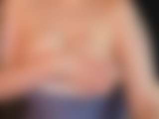 Live-Cam-Show mit Michele - Control auf Camsoda