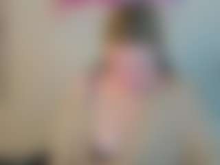 Live cam show with Michele - Lesbian on livesexfox.com