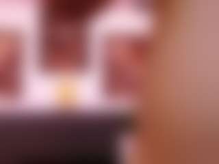 Live cam show with Saykimmy - Camel Toe on milfzrlive.com