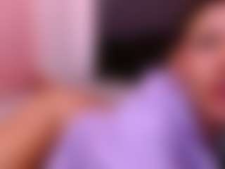 Live cam show with Saykimmy - Small Tits on Gym Cam Girls