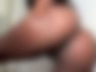 Live cam show with Yourhighnesstee - White on Uber Horny | united states