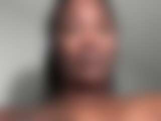 Yourhighnesstee's Live Sex Cam Show