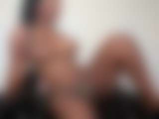 Yourhighnesstee's Live Sex Cam Show