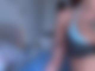 Live cam show with EvaColins - Small Tits on Streamer API