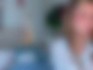 Live-Cam-Show mit EvaColins - Fingering auf Camsoda
