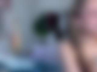Live cam show with EvaColins - Skinny on Camsoda