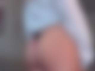 Live cam show with EvaColins - Cuckold on liverealitysex.com