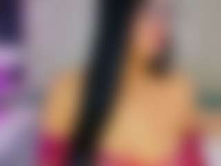 Live cam show with RoseMarie - Ass Bouncing on Latina Girls