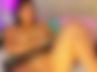 Live cam show with RoseMarie - BBW on Camsoda