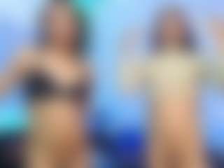 Pokaz na żywo z ALEXA AND KIM - Average na Camsoda