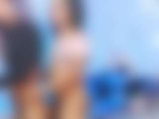 Live cam show with ALEXA AND KIM - Average on Camming Site