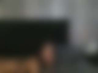 Alicee-Moonn's Live Sex Cam Show