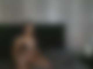 Alicee-Moonn's Live Sex Cam Show
