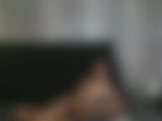 Alicee-Moonn's Live Sex Cam Show