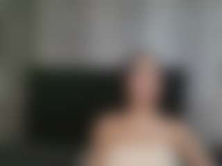 Alicee-Moonn's Live Sex Cam Show