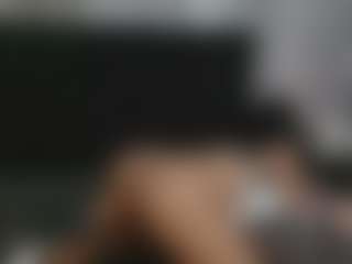 Alicee-Moonn's Live Sex Cam Show