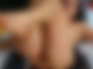 Alicee-Moonn's Live Sex Cam Show
