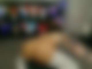 Alicee-Moonn's Live Sex Cam Show