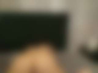 Alicee-Moonn's Live Sex Cam Show