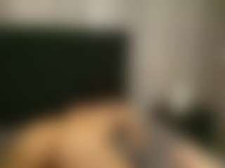 Alicee-Moonn's Live Sex Cam Show