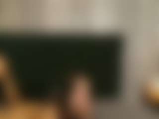Alicee-Moonn's Live Sex Cam Show