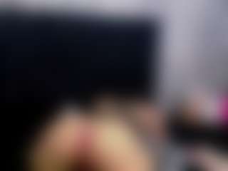 Alicee-Moonn's Live Sex Cam Show