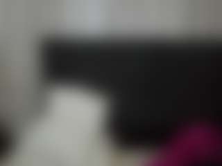 Alicee-Moonn's Live Sex Cam Show