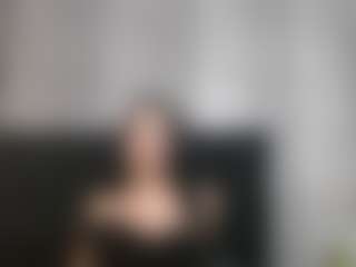 Live cam show with Alicee-Moonn - Brown Eyes on livesuperchat.net