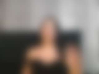 Spettacolo in cam dal vivo con Alicee-Moonn - Drinking su Camsoda