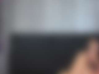 Live cam show with Alicee-Moonn - Tease on SquirtSoMuch