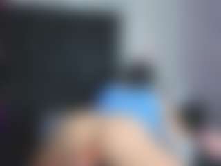 Alicee-Moonn's Live Sex Cam Show