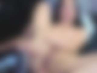 Live cam show with Alicee-Moonn - Orgasm on wildcum.com
