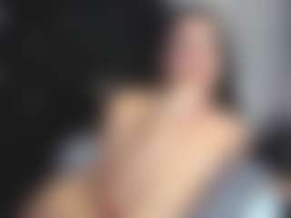Alicee-Moonn's Live Sex Cam Show