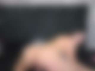 Alicee-Moonn's Live Sex Cam Show