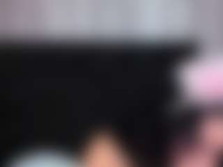 Live cam show with Alicee-Moonn - Black Hair on Camsoda
