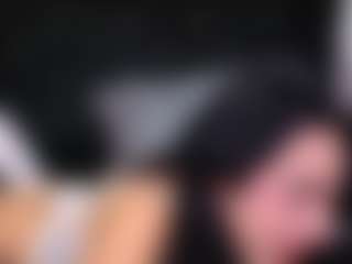 Live cam show with Alicee-Moonn - Black Hair on Camsoda