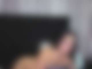Live cam show with Alicee-Moonn - Black Hair on Camsoda